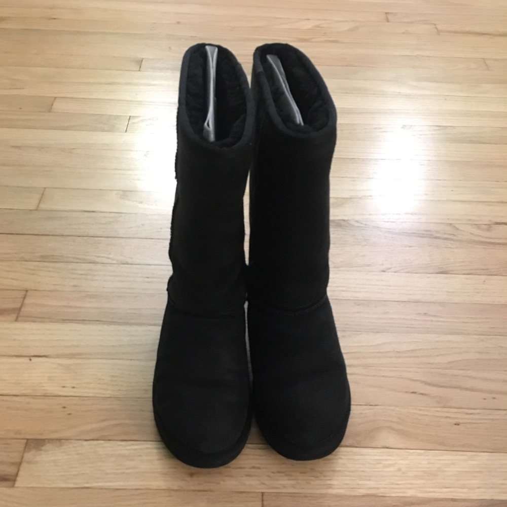 UGG Classic Tall in Black